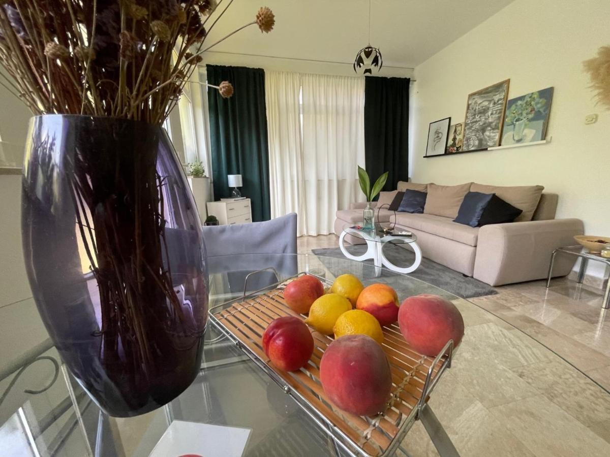 Villa Tamara With Garden And River View - Free Private Parking - Garage Mostar Exteriör bild