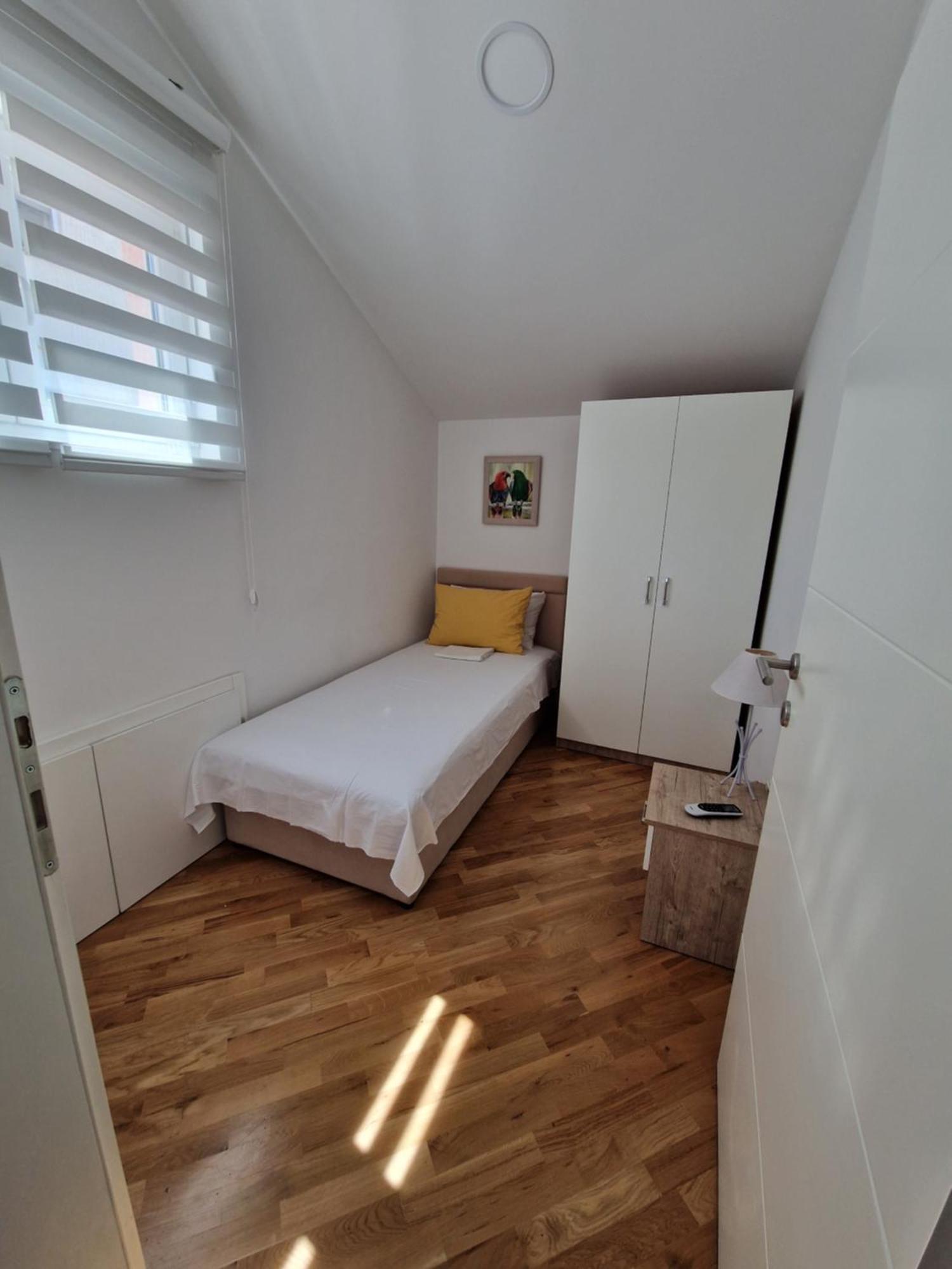 Villa Tamara With Garden And River View - Free Private Parking - Garage Mostar Exteriör bild