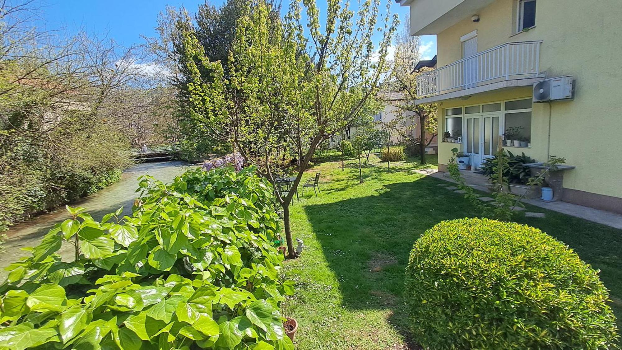 Villa Tamara With Garden And River View - Free Private Parking - Garage Mostar Exteriör bild